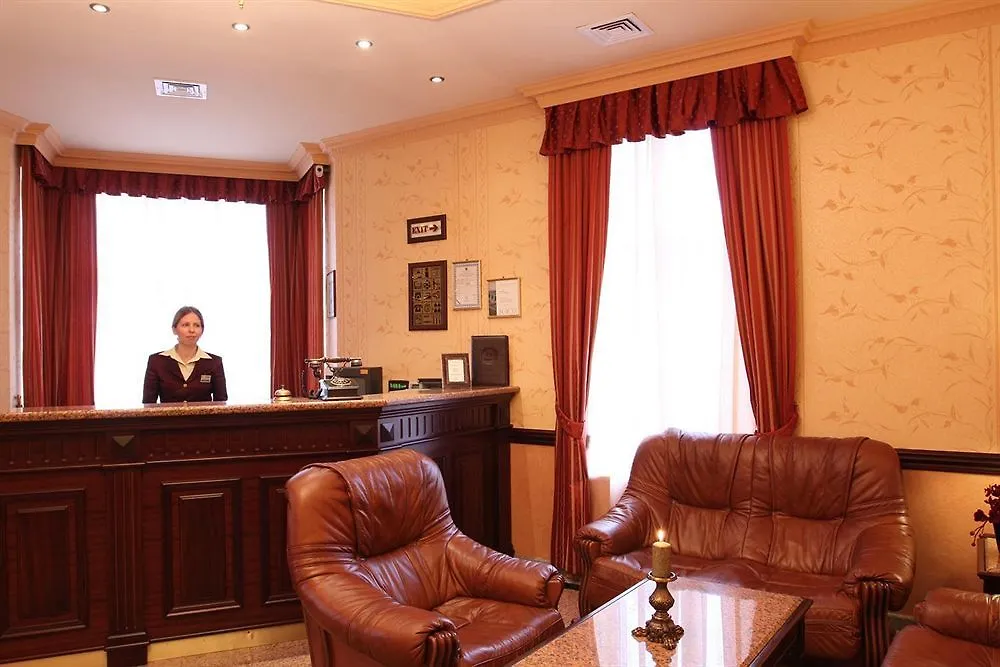 וארנה Boutique Splendid Hotel